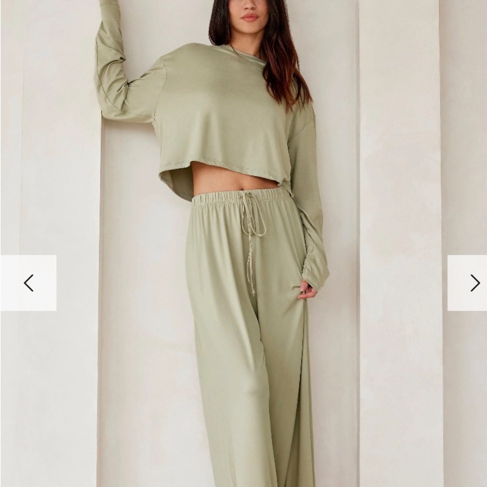Bumpsuit cloud pants and top